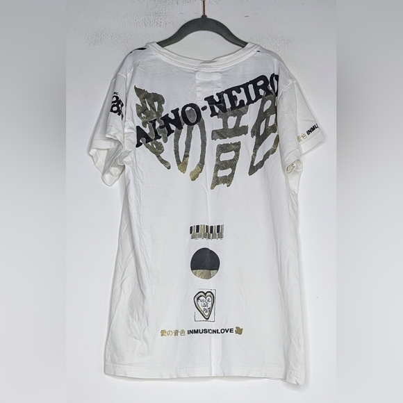 Freecity • Aino Neiro Tee - Picture 2 of 6